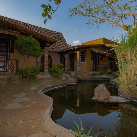 ¡Nueva! Bamboo - Hacienda Real Villa Cuernavaca Esterno foto